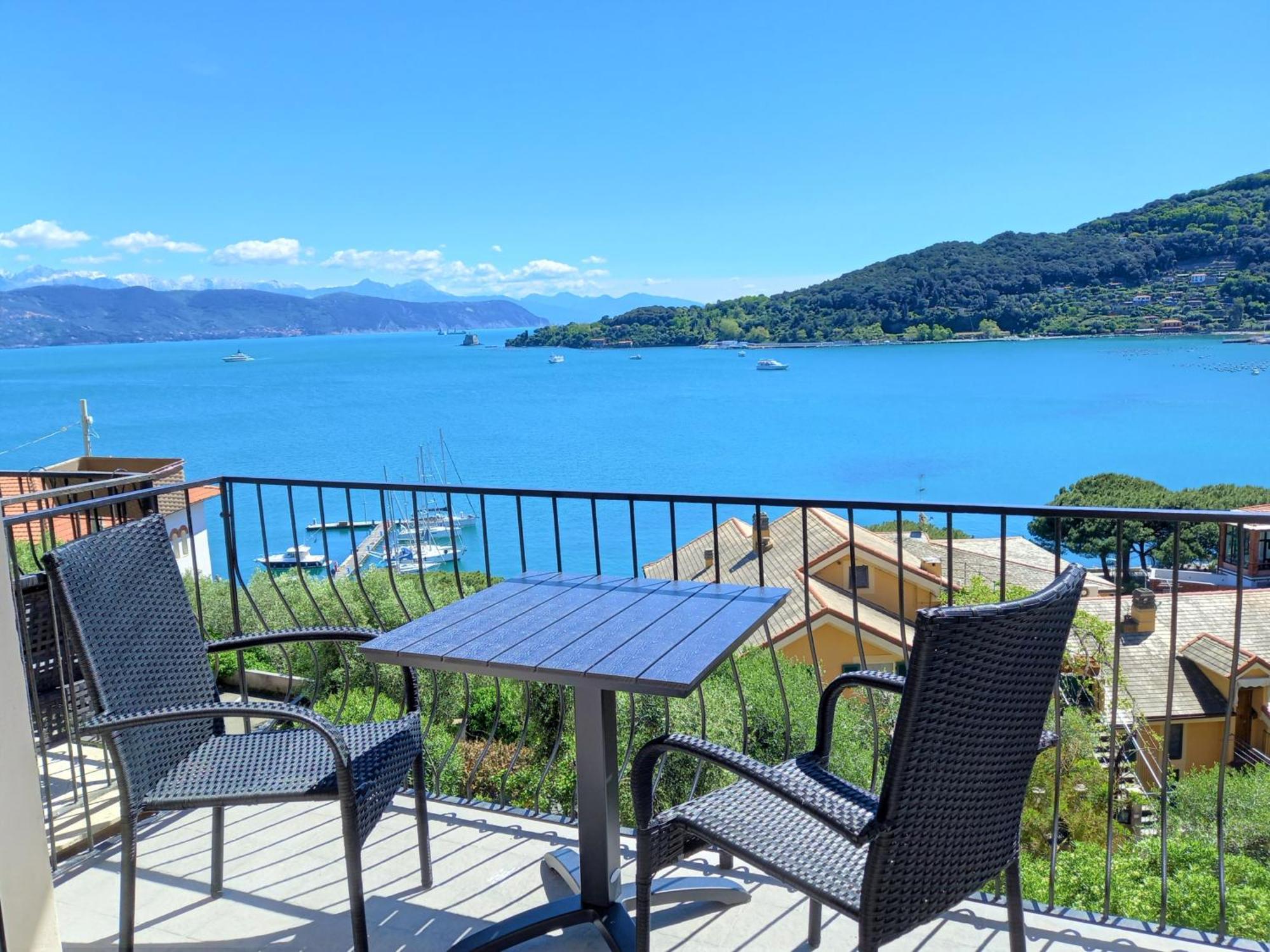 Anima Di Mare Apartment Porto Venere Bagian luar foto